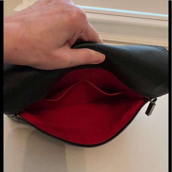 Hammitt Black Croc-Embossed Shoulder Bag - Picture 9 of 10